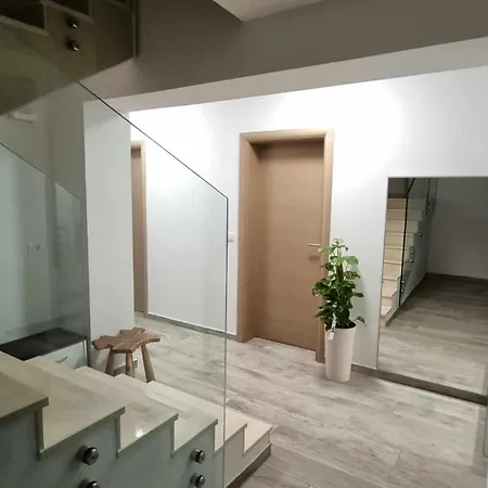 Ivana Apartman Póla